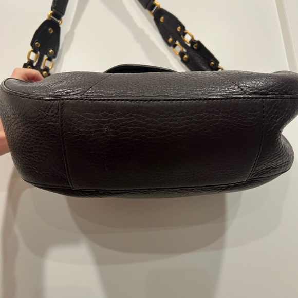 Cole Haan Dark Brown Leather Shoulder Bag With Gold Hardware. - Picture 6 of 13